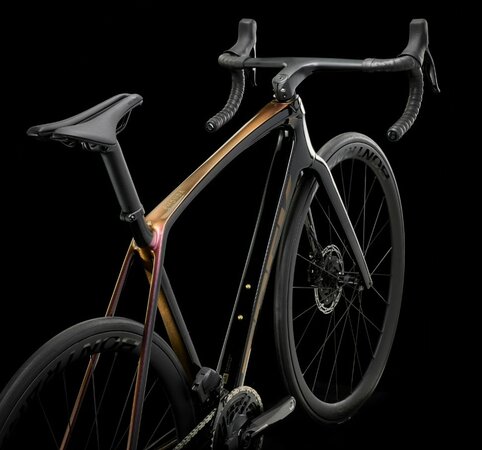 Bicykel Trek Émonda SLR 7 AXS Axinite Flip/Trek Black 2024