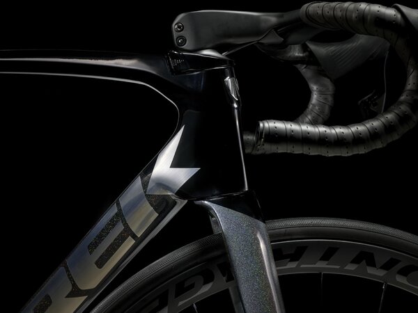 Bicykel Trek Émonda SLR 7 AXS Dark Prismatic/Trek Black 2024