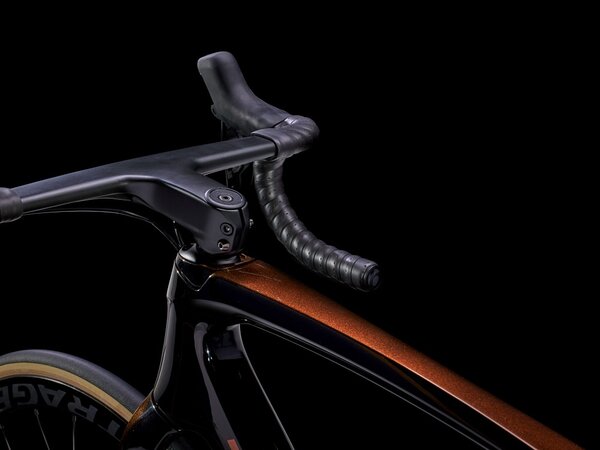 Bicykel Trek Émonda SLR 9 Axinite Flip/Trek Black 2024