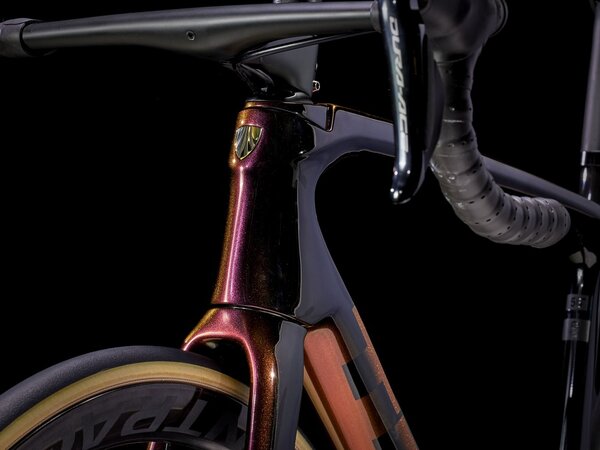 Bicykel Trek Émonda SLR 9 Axinite Flip/Trek Black 2024