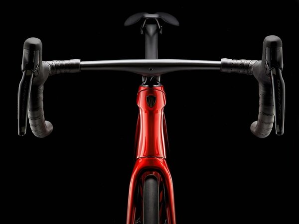 Bicykel Trek Émonda SLR 9 Metallic Red Smoke to Red Carbon Smoke 2024