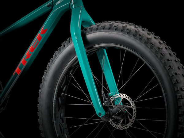 Bicykel Trek Farley 5 Nautical Navy to Teal Fade 2022