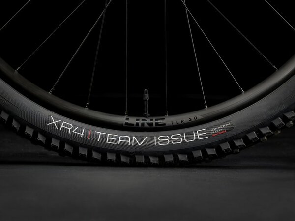 Bicykel Trek Fuel EX 5 Gen 6 Deore Matte Dnister Black 2025