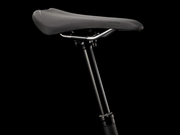 Bicykel Trek Fuel EX 8 Rage Red to Dnister Black Fade 2022