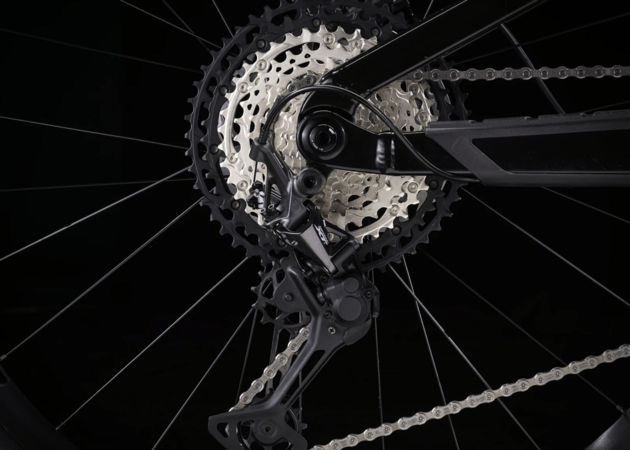 Bicykel Trek Fuel EX 8 Gen 6 Galactic Grey To Black Fade 2023