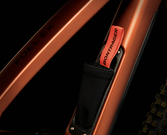 Bicykel Trek Fuel EX 8 Gen 6 Matte Pennyflake 2023