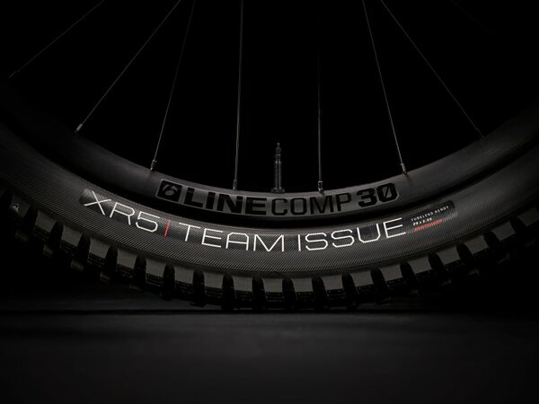 Bicykel Trek Fuel EX 8 GX AXS T-Type Gen 6 Rage Red 2025