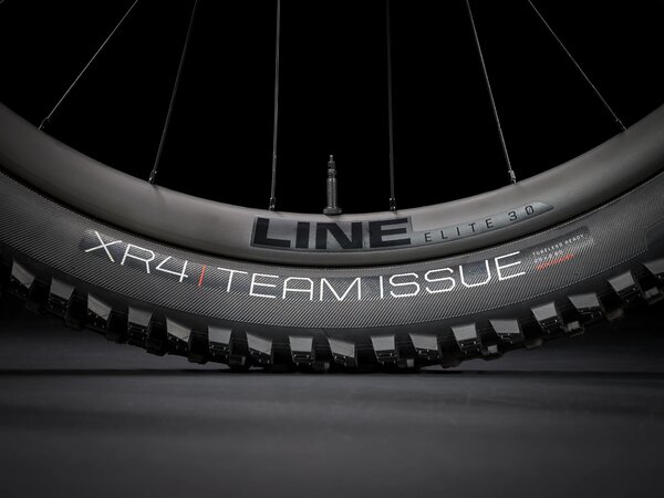 Bicykel Trek Fuel EX 9.9 XO1 Gen 5 Lithium Grey/Factory Orange 2024