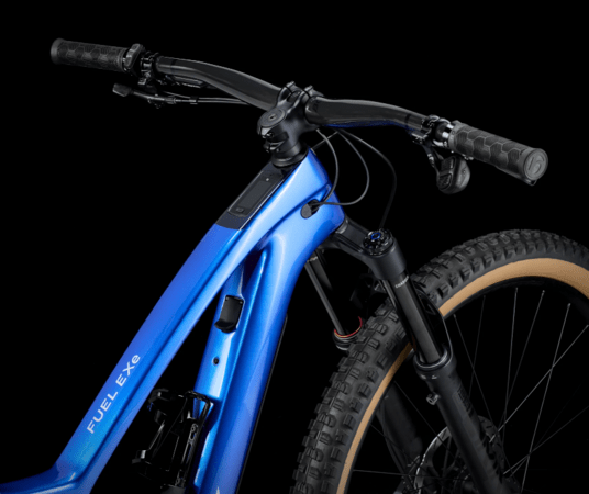 Elektrobicykel Trek Fuel EXe 9.8 GX AXS T-Typ Marianas Blue 2025