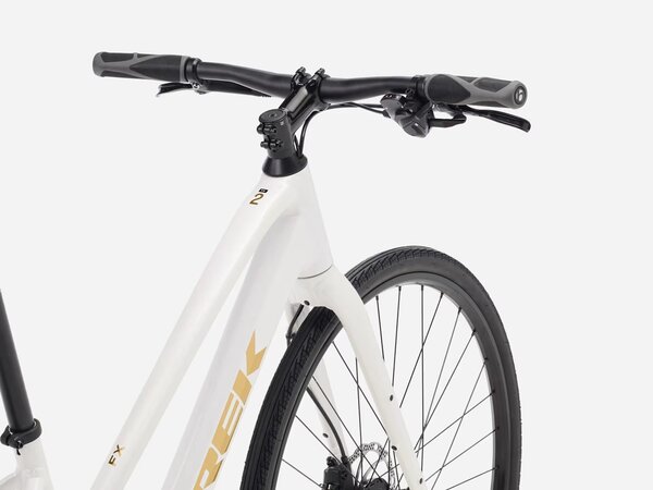 Bicykel Trek FX 2 Midstep Gen 4 Crystal White 2026