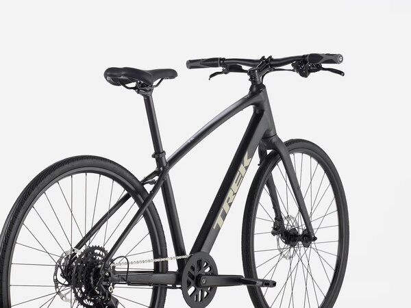Bicykel Trek FX 2 Stepover Gen 4 Carbon Dark Grey 2026