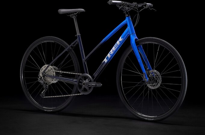 Bicykel Trek FX 3 Disc Stagger Alpine Blue to Deep Dark Blue Fade 2023