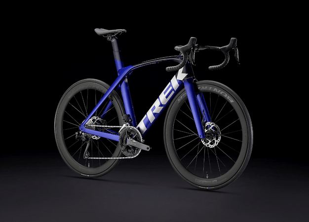 Testovaný bicykel Trek Madone SL 6 Hex Blue 2023