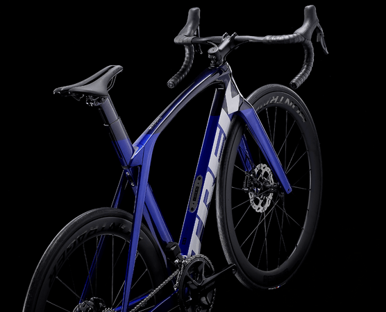 Testovaný bicykel Trek Madone SL 6 Hex Blue 2023