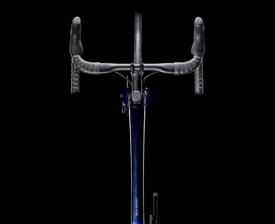 Testovaný bicykel Trek Madone SL 6 Hex Blue 2023