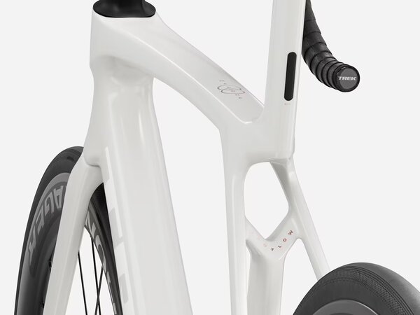 Bicykel Trek Madone SL 6 AXS Gen 8 Era White 2027