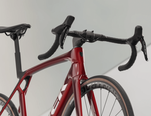 Bicykel Trek Madone SL 6 Gen 8 Crimson 2025