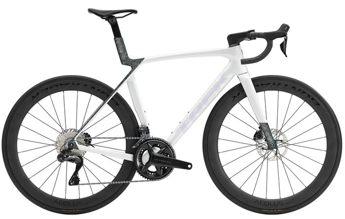 Bicykel Trek Madone SL 7 Gen 8 Gloss Crystal White/Matte Deep Smoke 2026