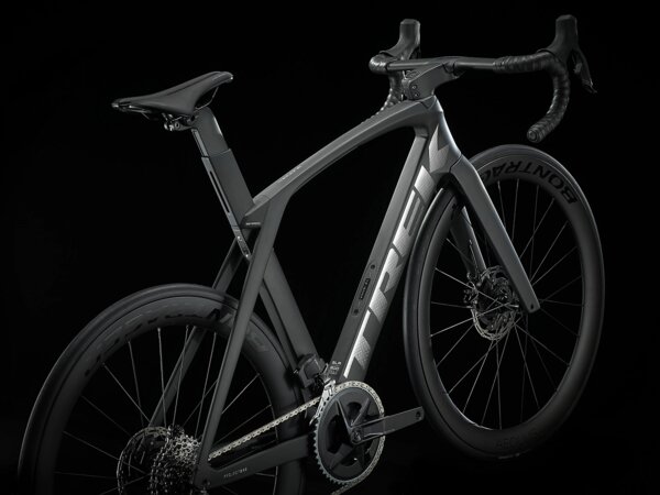 Bicykel Trek Madone SLR 6 eTap Gen 6 Matte Onyx Carbon 2022