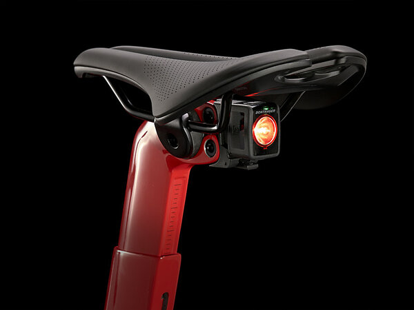 Bicykel Trek Madone SLR 6 eTap Gen 6 Navy Carbon Smoke/Viper Red 2022