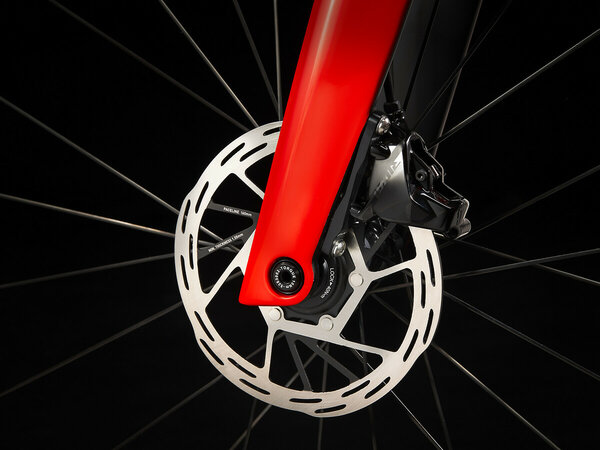 Bicykel Trek Madone SLR 6 eTap Gen 7 Viper Red 2024