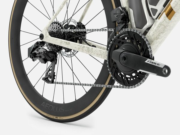 Bicykel Trek Madone SLR 7 AXS Era White/Supernova Marble 2026