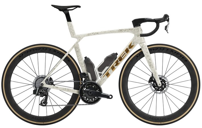 Bicykel Trek Madone SLR 7 AXS Era White/Supernova Marble 2026
