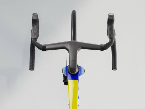 Bicykel Trek Madone SLR 7 AXS Gen 8 Team Replica 2025