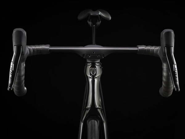 Bicykel Trek Madone SLR 7 eTap Gen 6 Dark Prismatic/Trek Black 2022