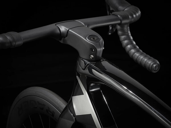 Bicykel Trek Madone SLR 7 Gen 6 Dark Prismatic/Trek Black 2022