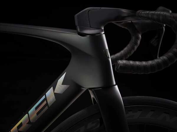 Bicykel Trek Madone SLR 7 Gen 7 Deep Smoke 2024