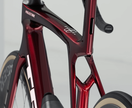 Bicykel Trek Madone SLR 8 AXS Gen 8 Carbon Red Smoke 2025