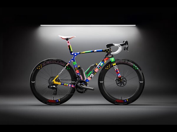 Bicykel Trek Madone SLR 9 AXS Gen 8 The First 50 ICON 2027