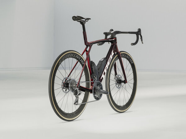Bicykel Trek Madone SLR 9 AXS Gen 8 Carbon Red Smoke 2026