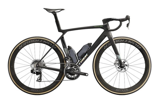 Bicykel Trek Madone SLR 9 AXS Gen 8 Matte Carbon Smoke/Prismatic Pearl 2026