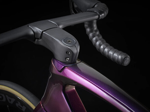 Bicykel Trek Madone SLR 9 eTap Gen 6 Amethyst 2022