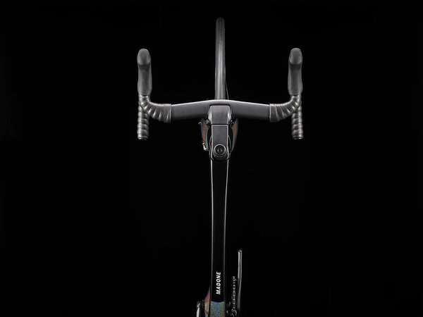 Bicykel Trek Madone SLR 9 eTap Gen 6 Dark Prismatic/Trek Black 2022