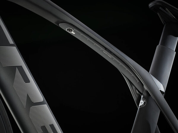 Bicykel Trek Madone SLR 9 eTap Gen 6 Matte Deep Smoke 2022