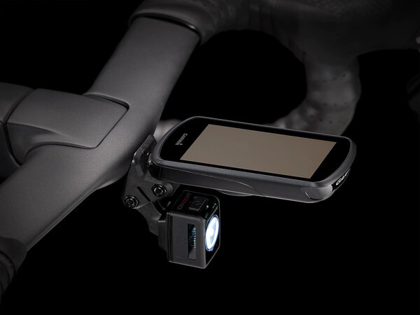 Bicykel Trek Madone SLR 9 eTap Gen 6 Navy Carbon Smoke/Blue 2022