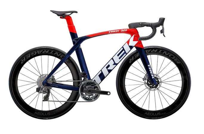 Bicykel Trek Madone SLR 9 eTap Gen 6 Navy Carbon Smoke/Viper Red 2022