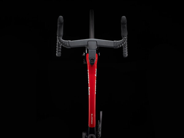 Bicykel Trek Madone SLR 9 eTap Gen 6 Navy Carbon Smoke/Viper Red 2022