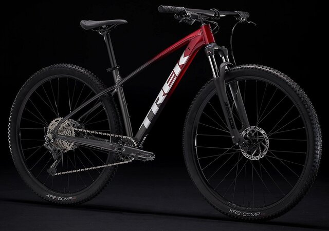 Bicykel Trek Marlin 6 Rage Red to Dnister Black Fade E 2023