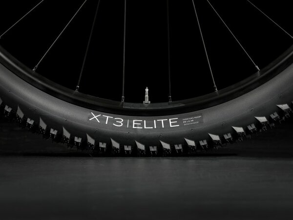 Bicykel Trek Marlin 6 Gen 3 Galactic Grey to Lithium Grey Fade 2024