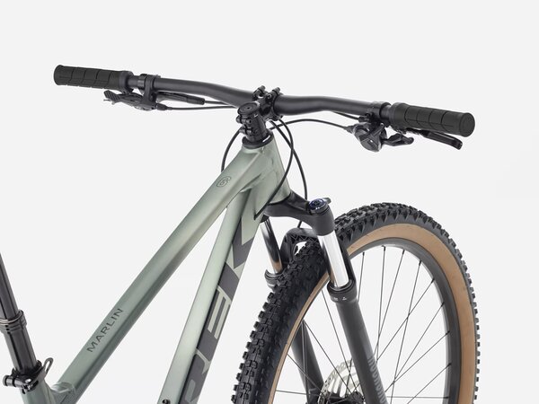 Bicykel Trek Marlin 6 Gen 3 Matte Lichen/Keswick Green Fade 2026