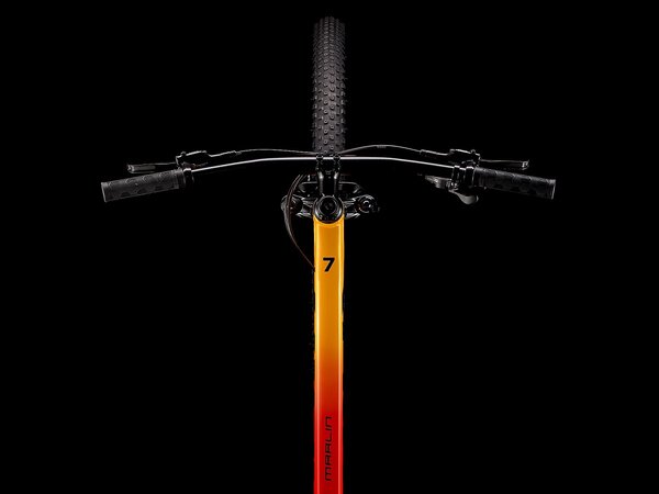 Bicykel Trek Marlin 7 Marigold to Radioactive Red Fade 2022