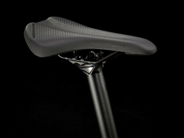 Bicykel Trek Marlin 7 Matte Nautical Navy/Matte Anthracite E 2023