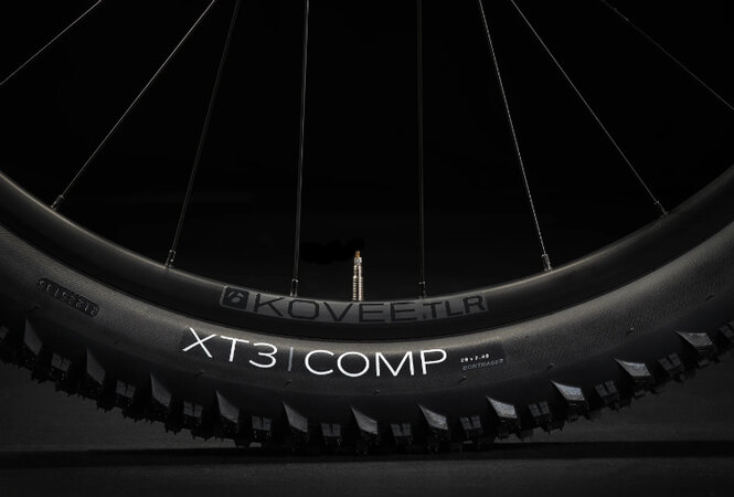 Bicykel Trek Marlin 7 Teal to Nautical Navy Fade 2023