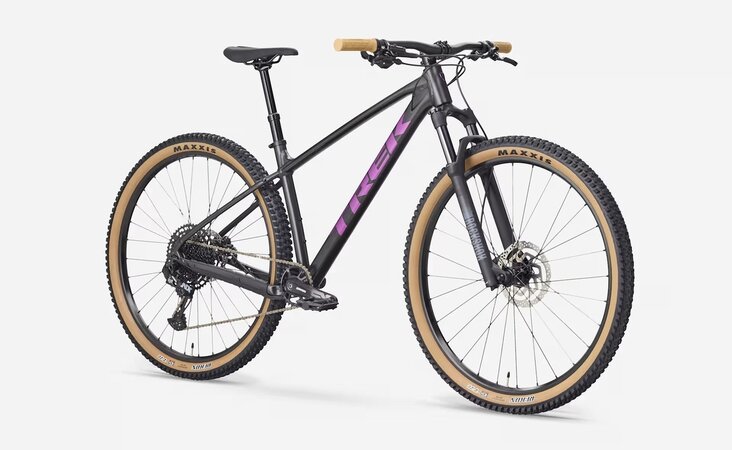 Bicykel Trek Marlin 7 Gen 3 Matte Dark Web/Clear Gloss Splatter 2026
