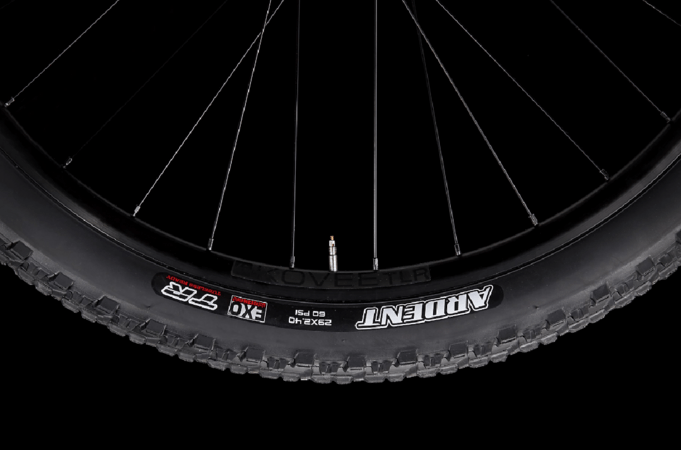 Bicykel Trek Marlin 8 Crimson 2023