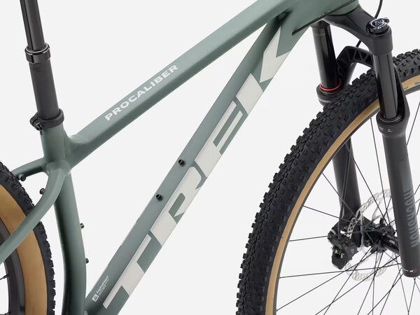 Bicykel Trek Procaliber 8 Desert Sage 2027